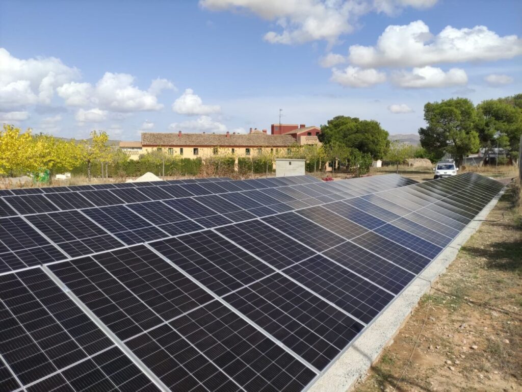 Placas solares en Residencia de ancianos San Isidro, Yecla, Murcia